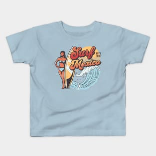 Surf Mexico // Vintage Surfer Babe // Retro Surfing Kids T-Shirt